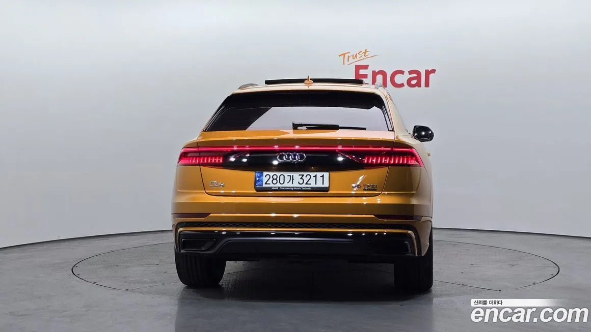 Audi Q8 2021 из KR, фото 3