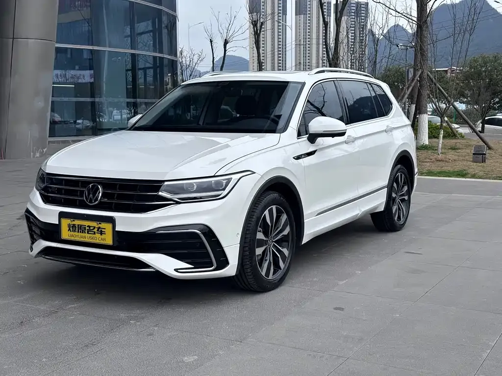 Volkswagen Tiguan L 2021 из CN, фото 1