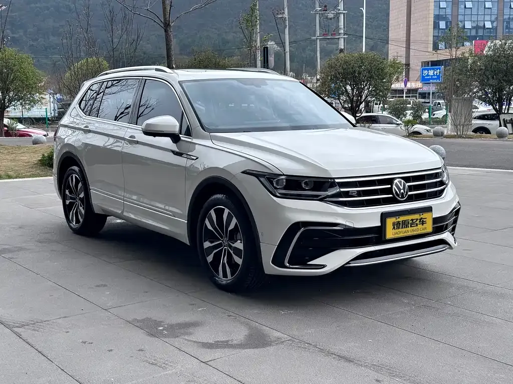 Volkswagen Tiguan L 2021 из CN, фото 9