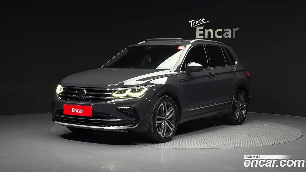 Volkswagen Tiguan — фото 1