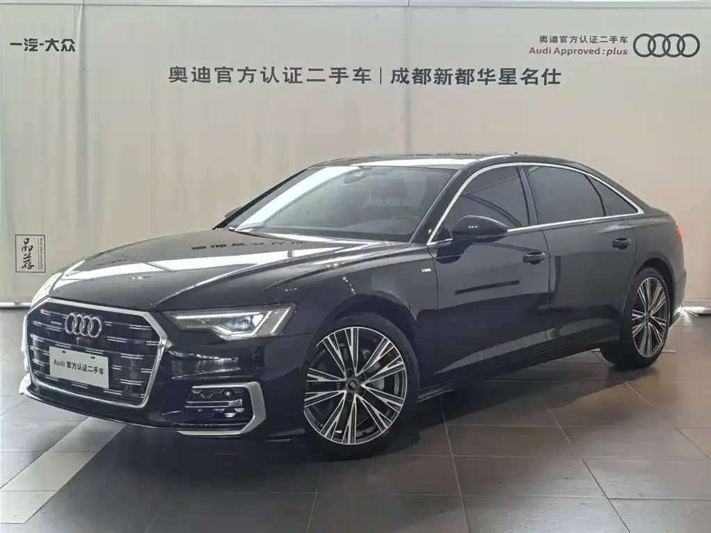Audi A6L — фото 1