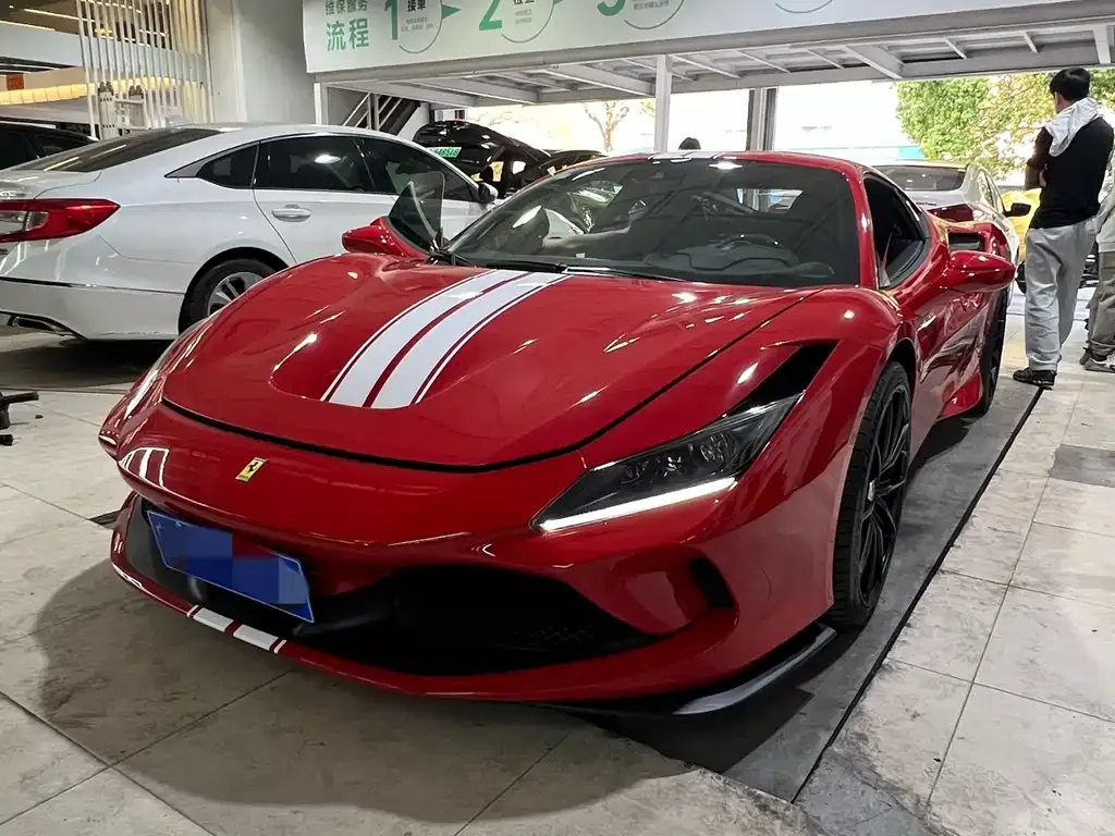 Ferrari F8 — фото 9