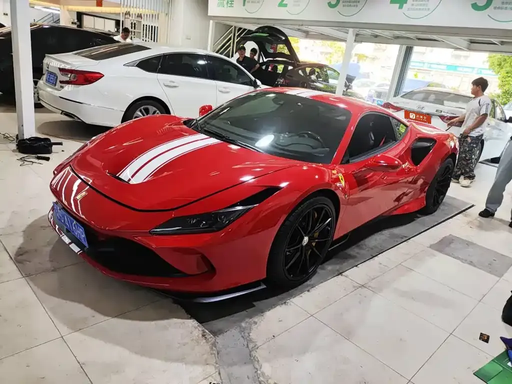 Ferrari F8 — фото 8