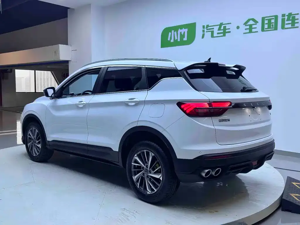 Geely Binyue — фото 10