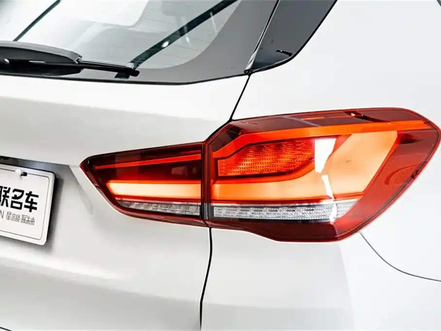 BMW X1 2021 из CN, фото 4