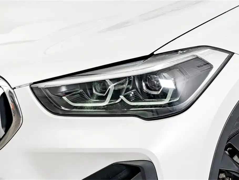 BMW X1 2021 из CN, фото 10