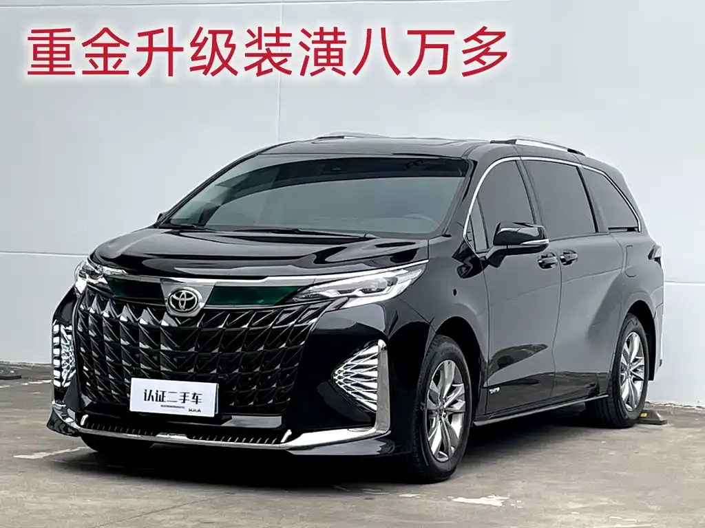 Toyota Sienna — фото 1