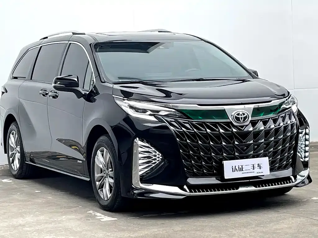 Toyota Sienna — фото 6