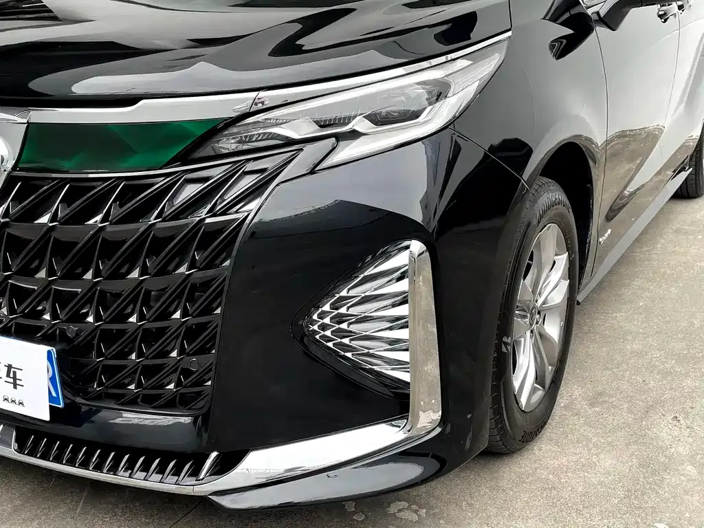 Toyota Sienna — фото 9