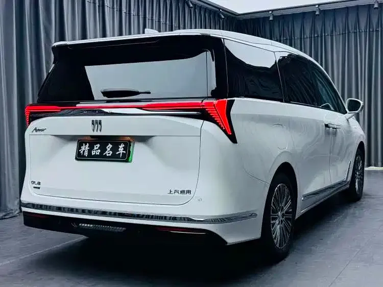 Buick GL8 Hybrid 2025 из CN, фото 3