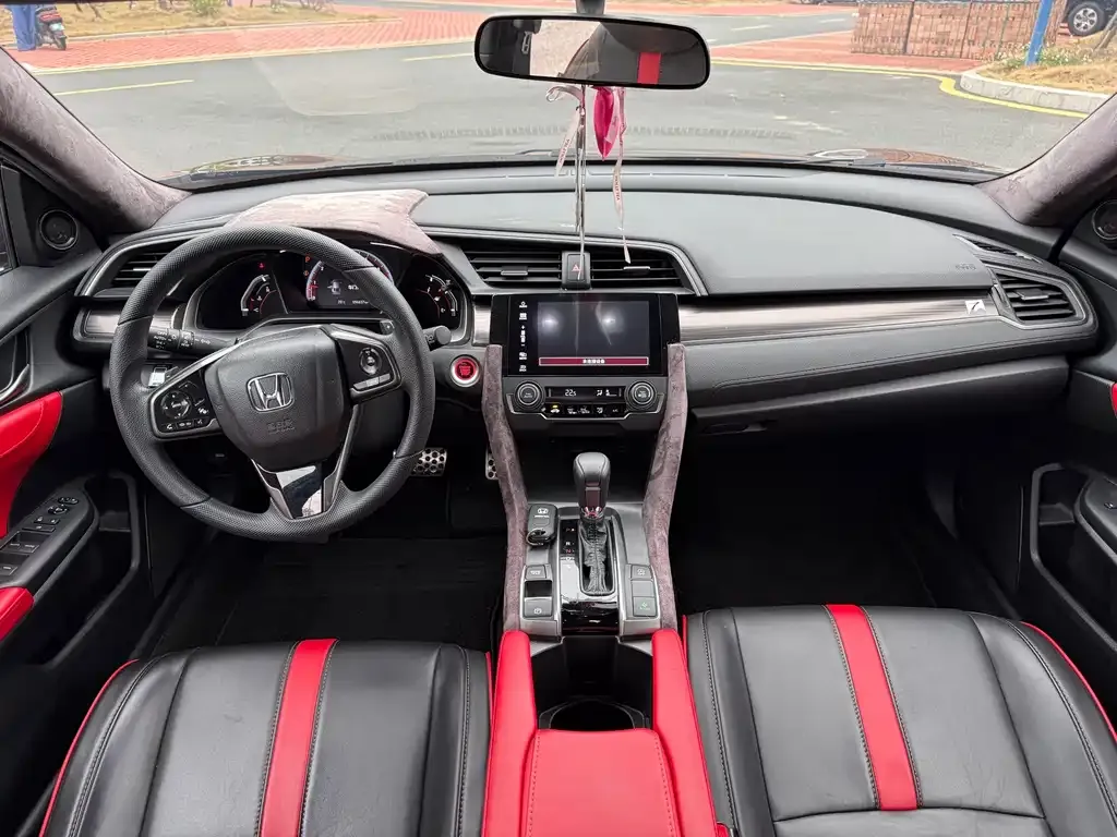 Honda Civic 2022 из CN, фото 2