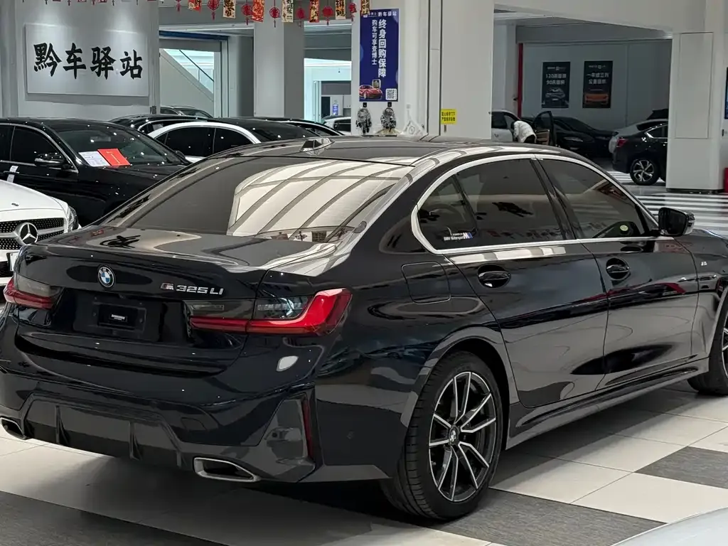 BMW 3 Series 2022 из CN, фото 10