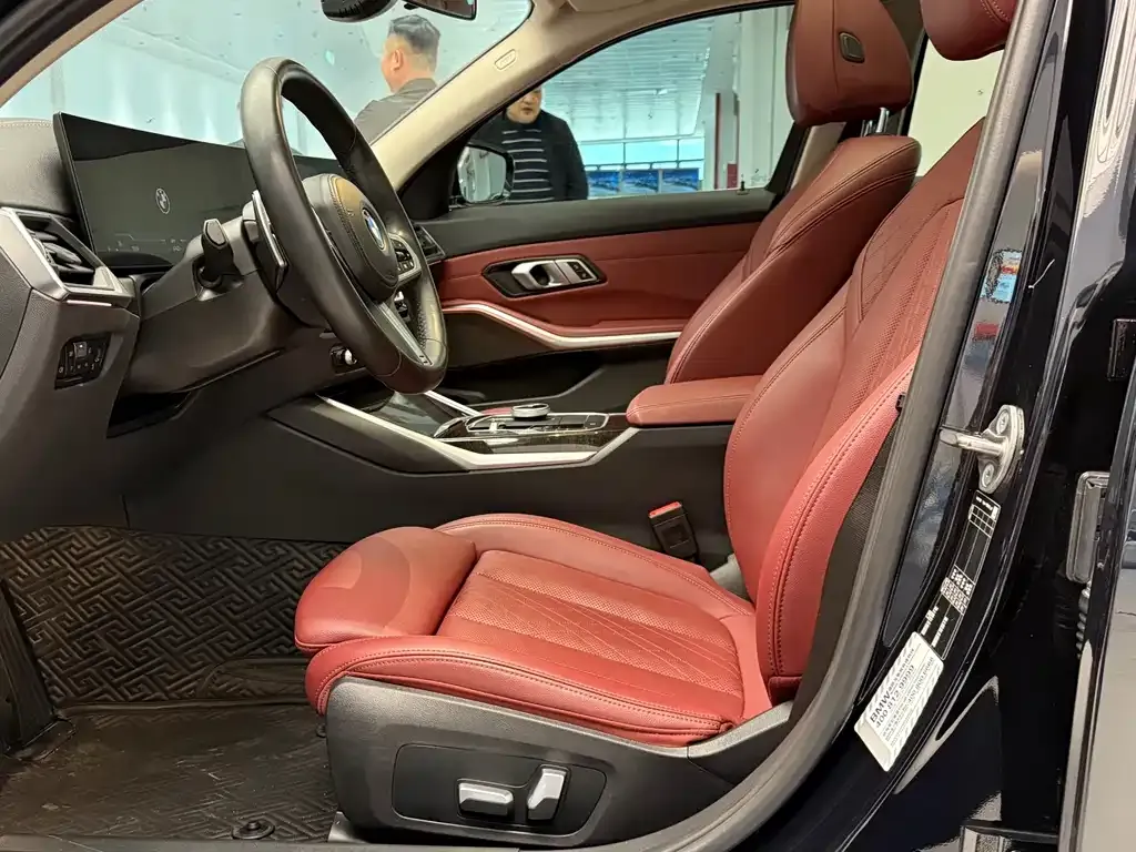 BMW 3 Series 2022 из CN, фото 8