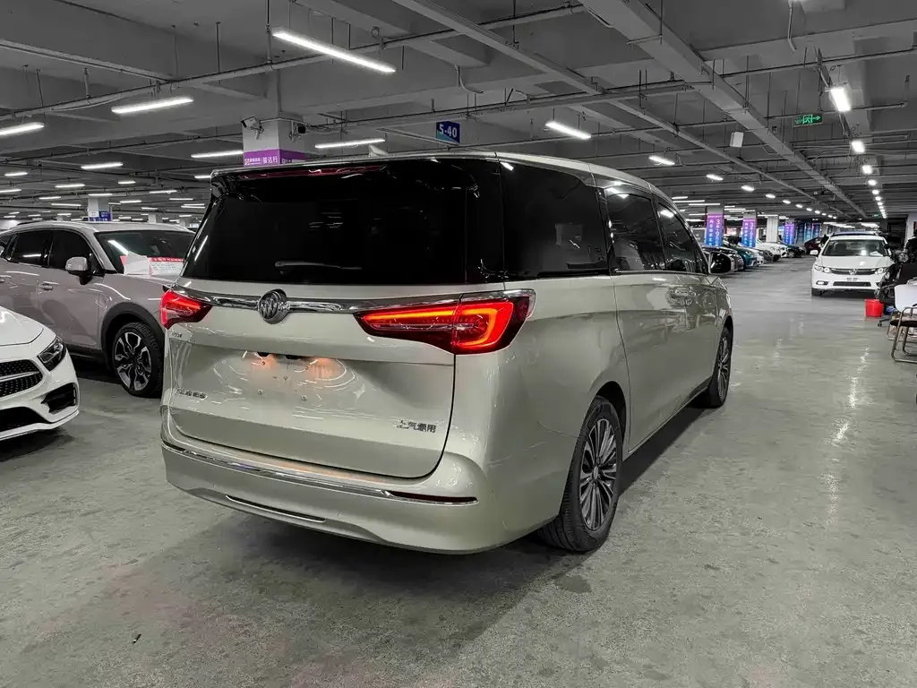Buick GL8 2021 из CN, фото 7