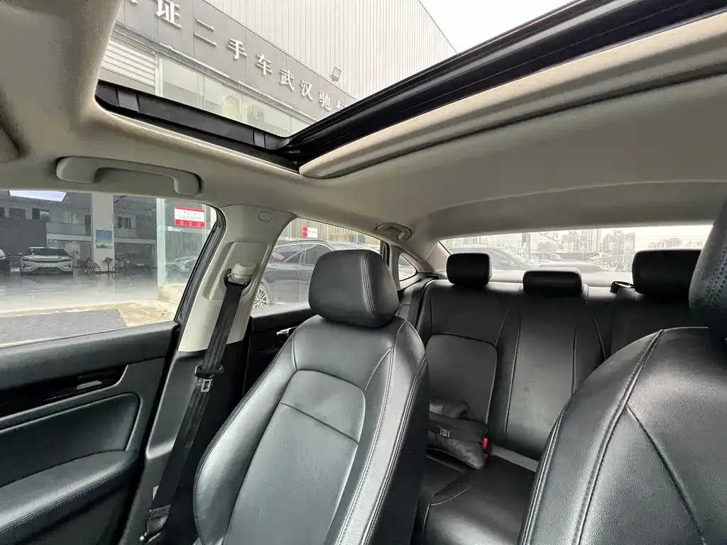 Honda Civic — фото 6