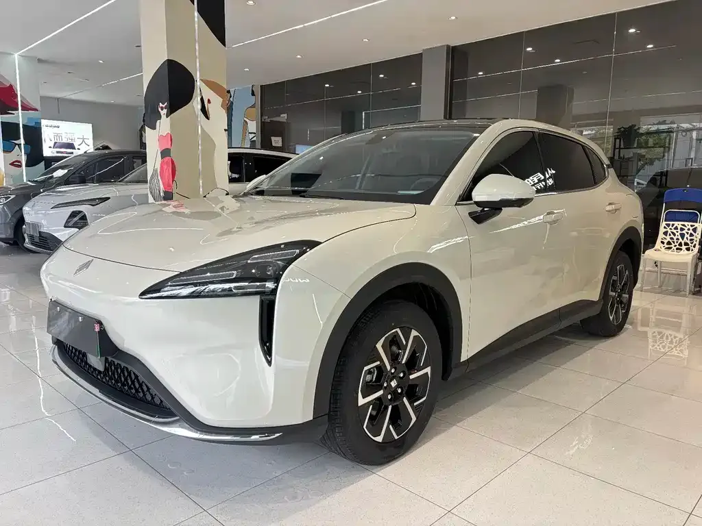 Baojun E6