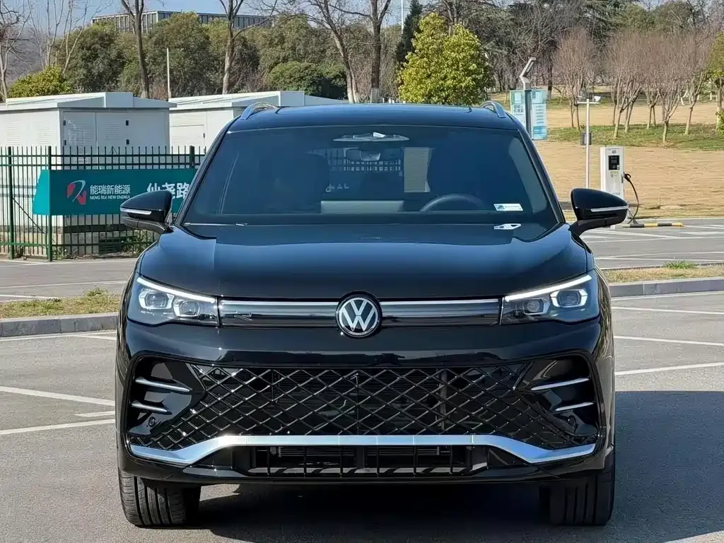 Volkswagen Tiguan L 2025 из CN, фото 1