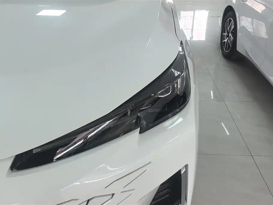 Changan CS55PLUS PHEV — фото 3
