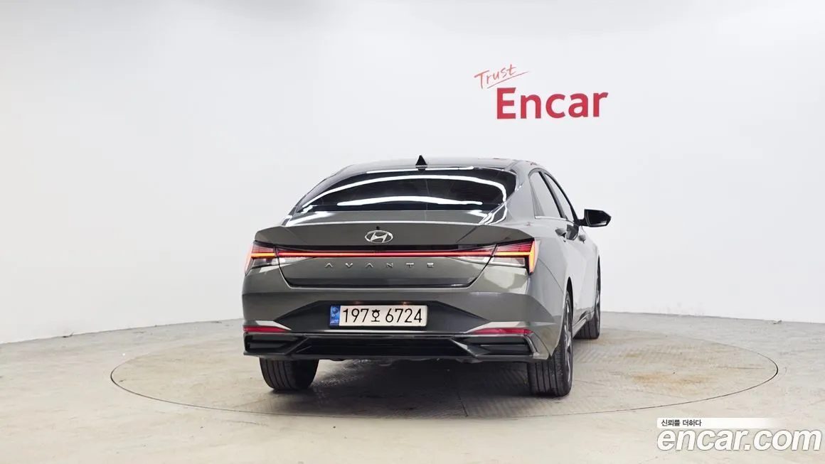 Hyundai AVANTE — фото 4
