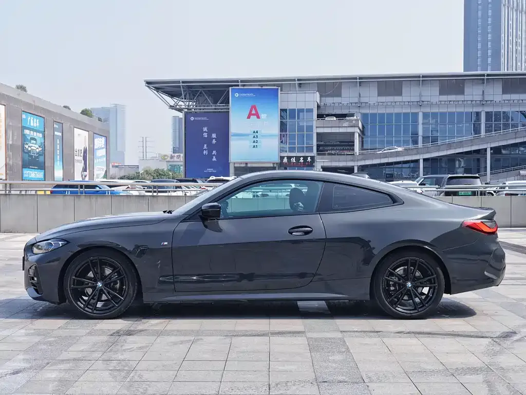 BMW 4 Series 2023 из CN, фото 6
