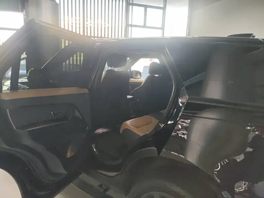 Land Rover Sport 2023 из CN, фото 2