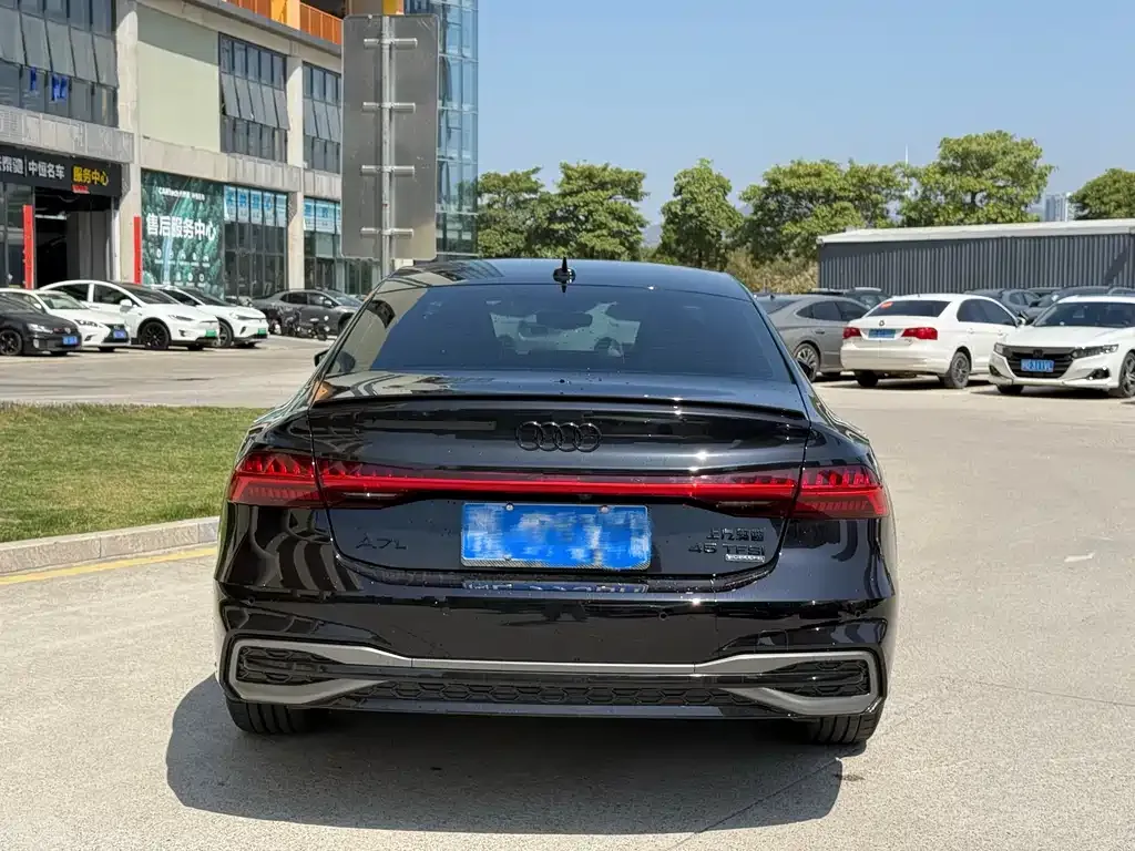 Audi A7L 2025 из CN, фото 2