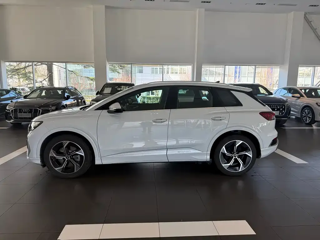 Audi Q4 e-tron 2025 из CN, фото 10