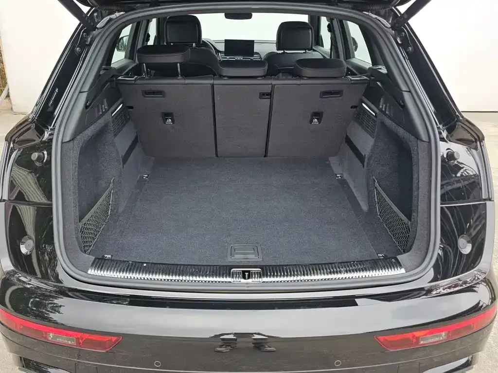 Audi Q5L 2024 из CN, фото 5