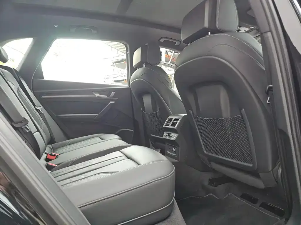 Audi Q5L 2024 из CN, фото 4