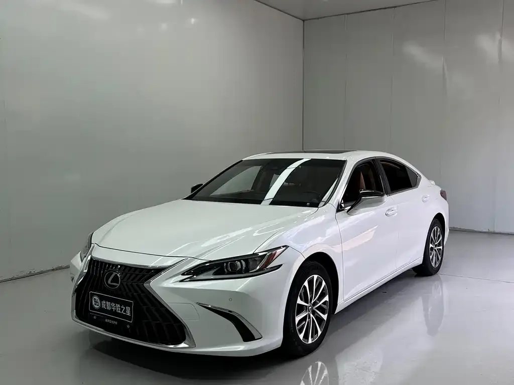 Lexus ES 2023 из CN, фото 1