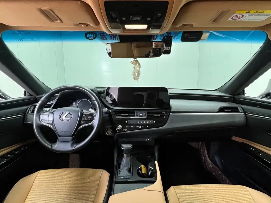 Lexus ES 2023 из CN, фото 8