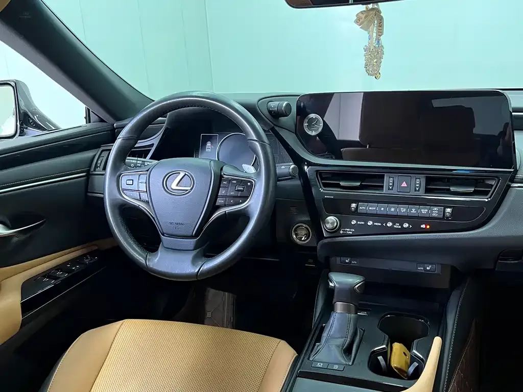 Lexus ES 2023 из CN, фото 7