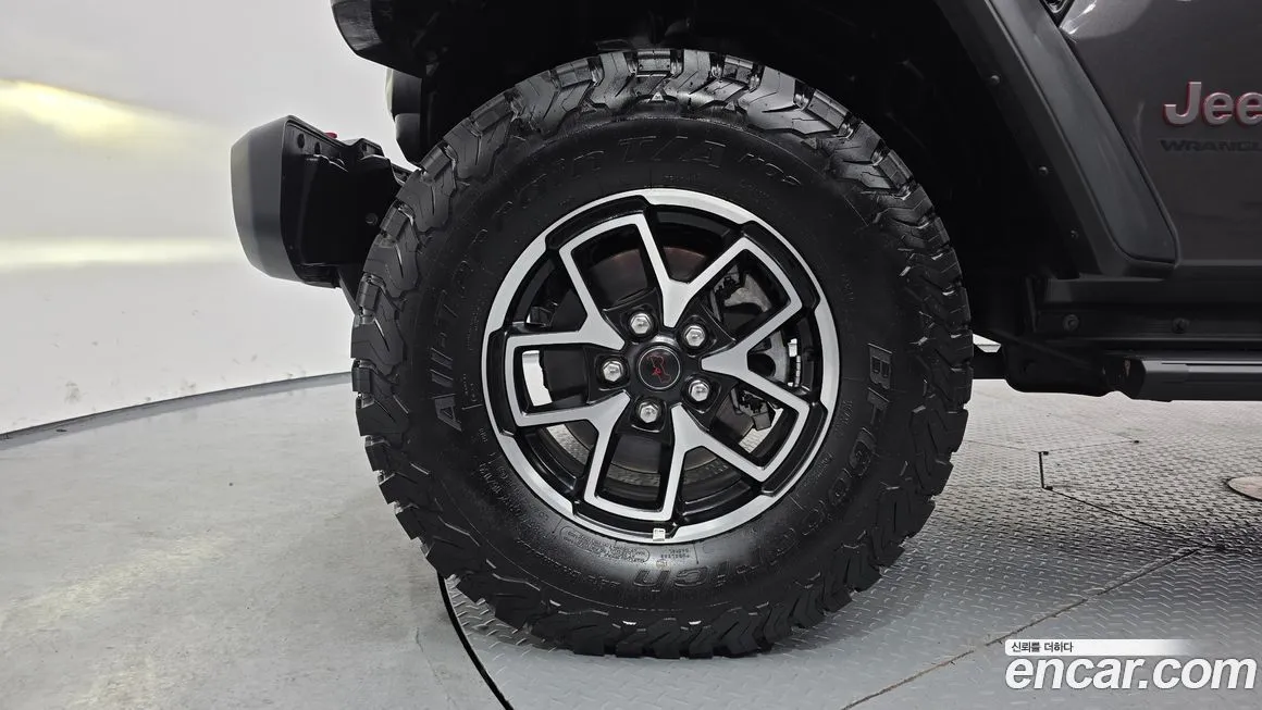 Jeep Wrangler 2024 из KR, фото 10