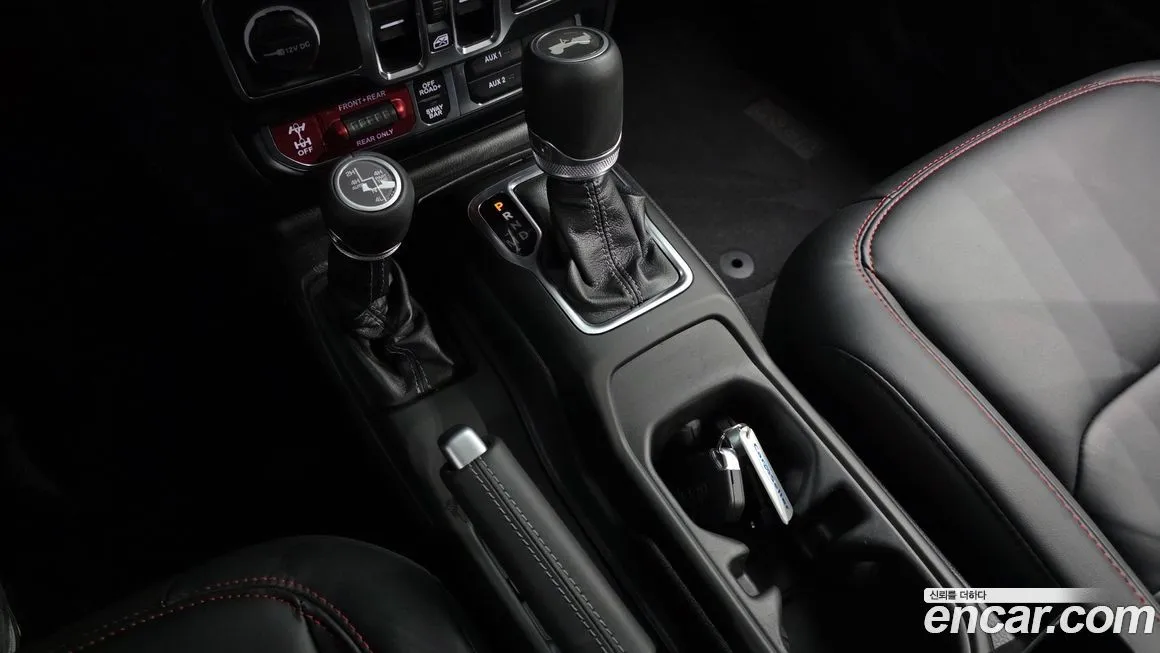 Jeep Wrangler 2024 из KR, фото 3