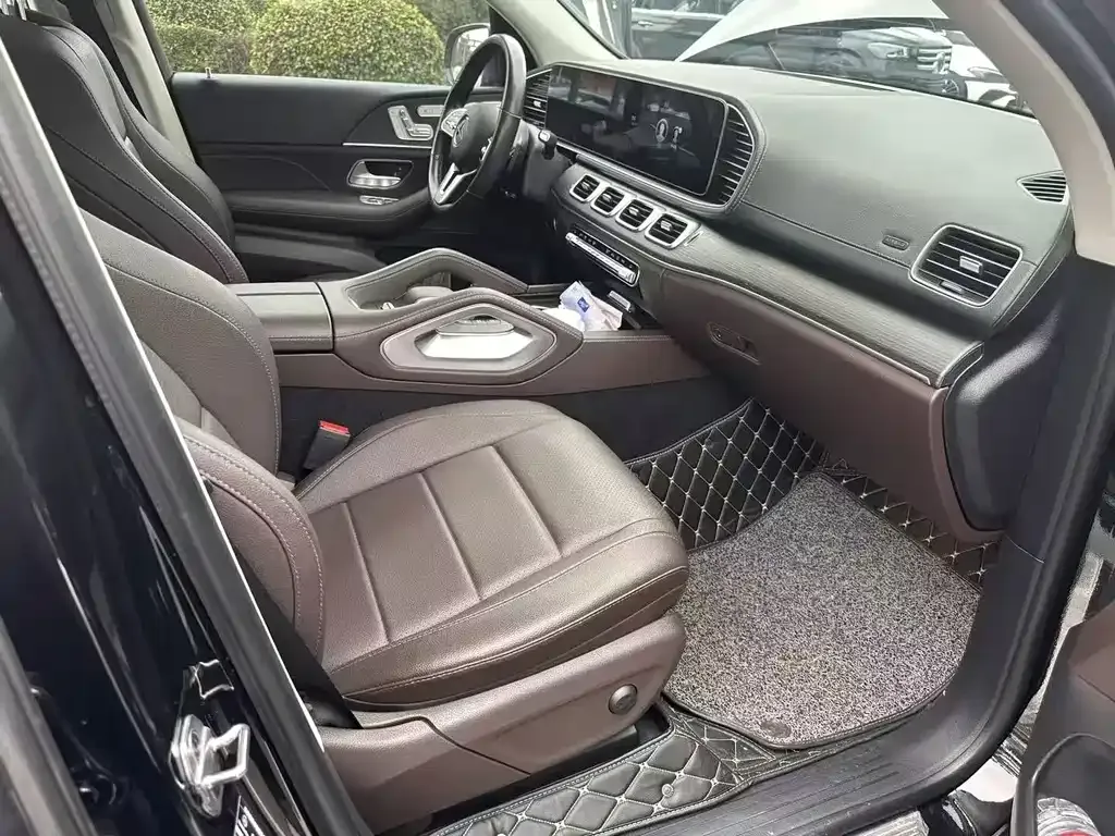 Mercedes-Benz GLE — фото 7