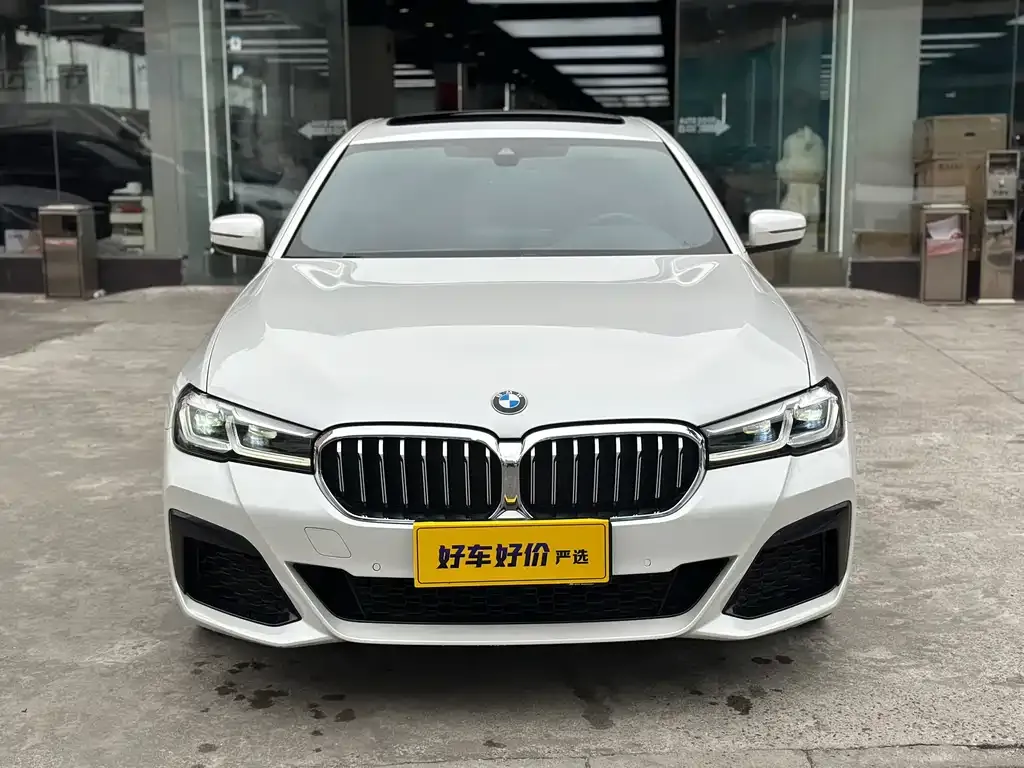 BMW 5 Series — фото 2