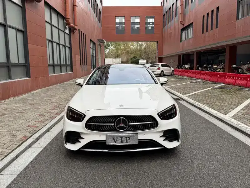 Mercedes-Benz E-Class (Import) — фото 10