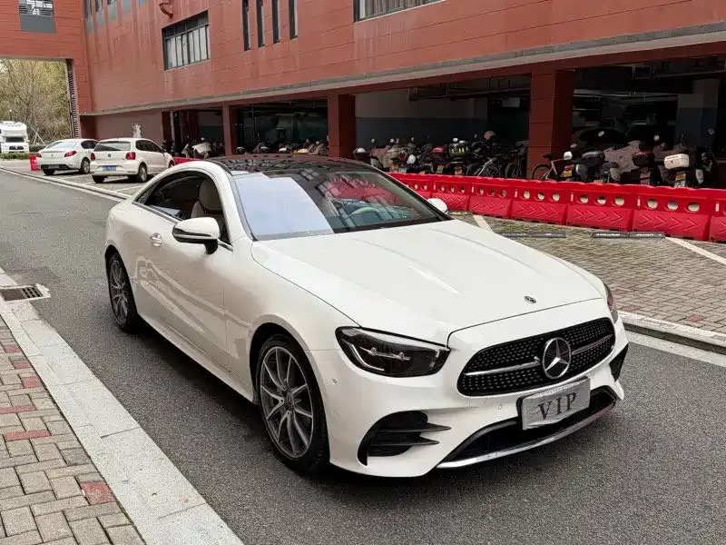Mercedes-Benz E-Class (Import) — фото 7