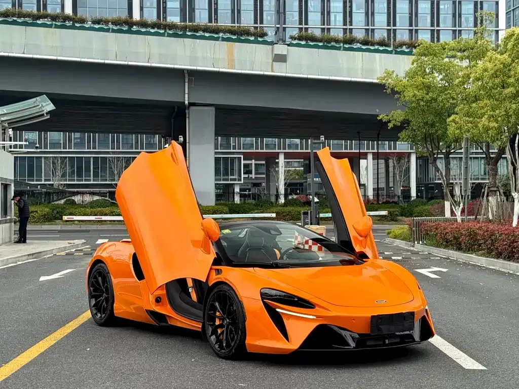 McLaren Artura 2024 из CN, фото 3