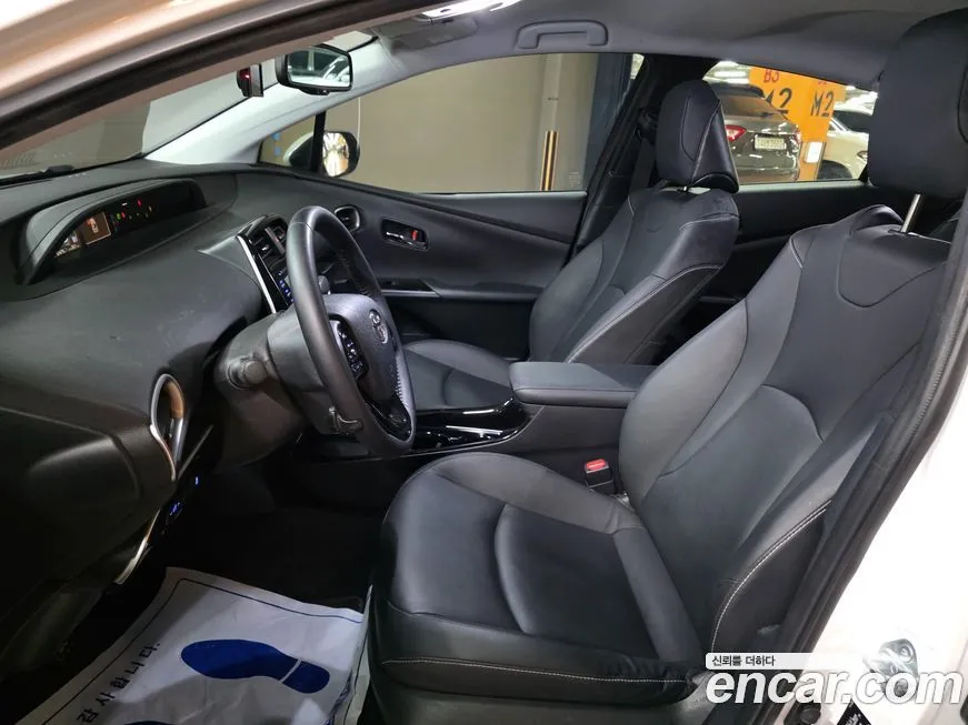 Toyota Prius 2021 из KR, фото 8