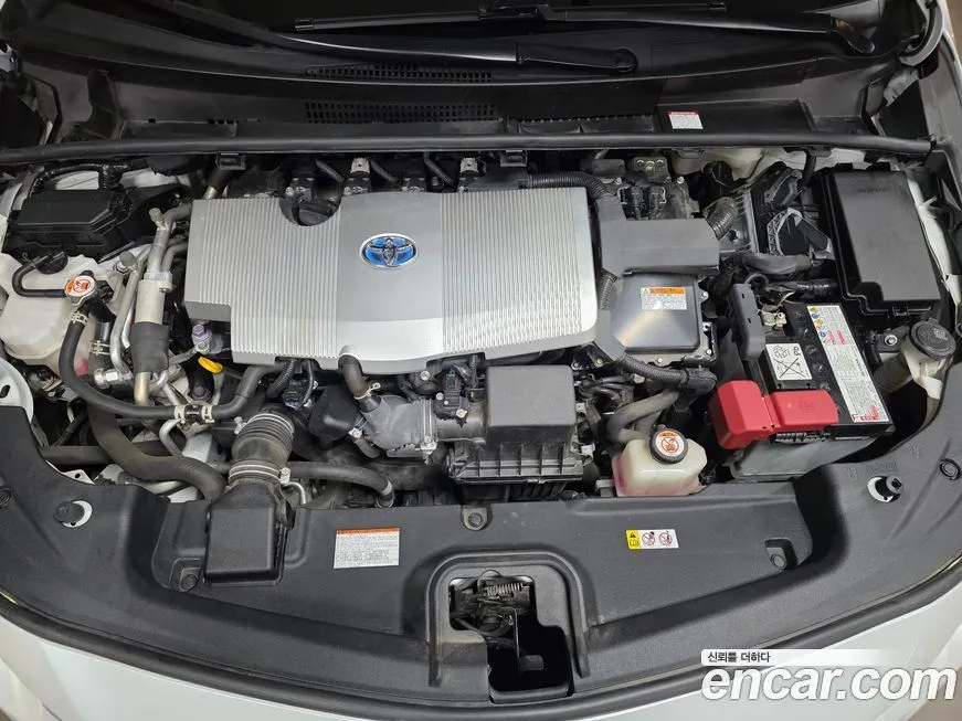 Toyota Prius 2021 из KR, фото 10