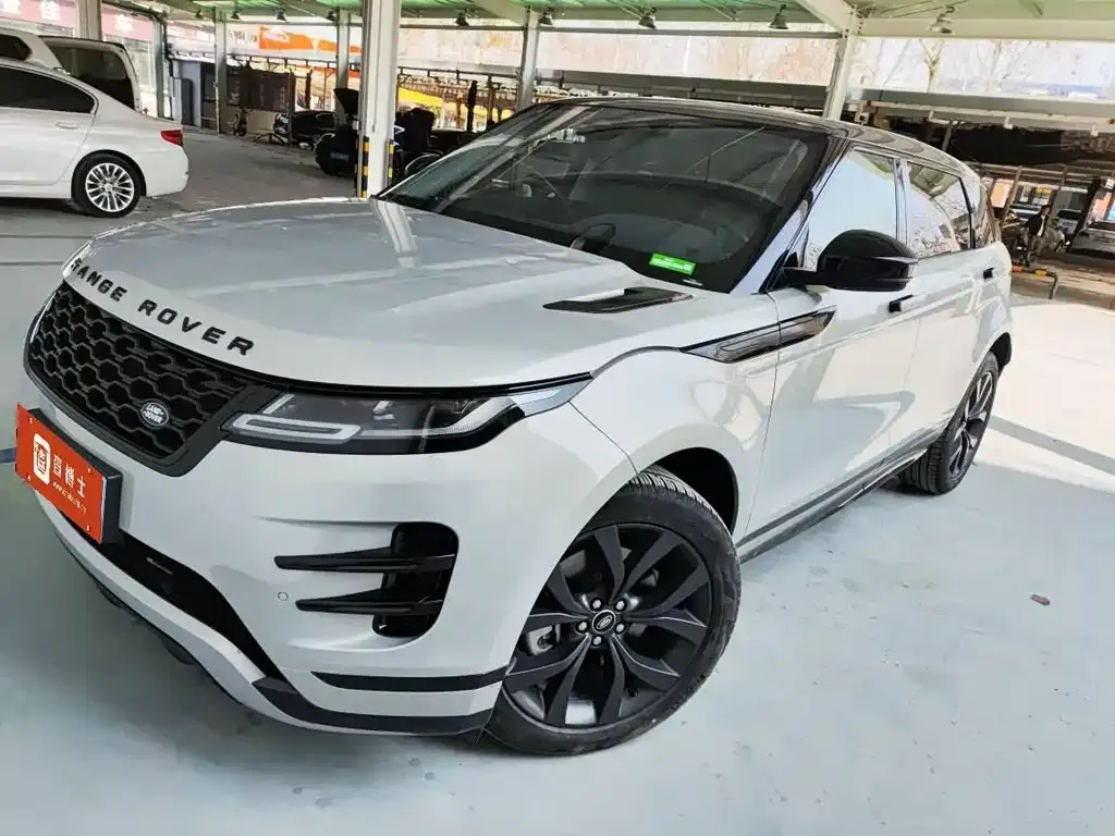 Land Rover Evoque — фото 1