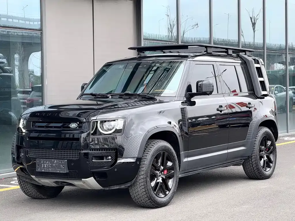Land Rover Defender — фото 1