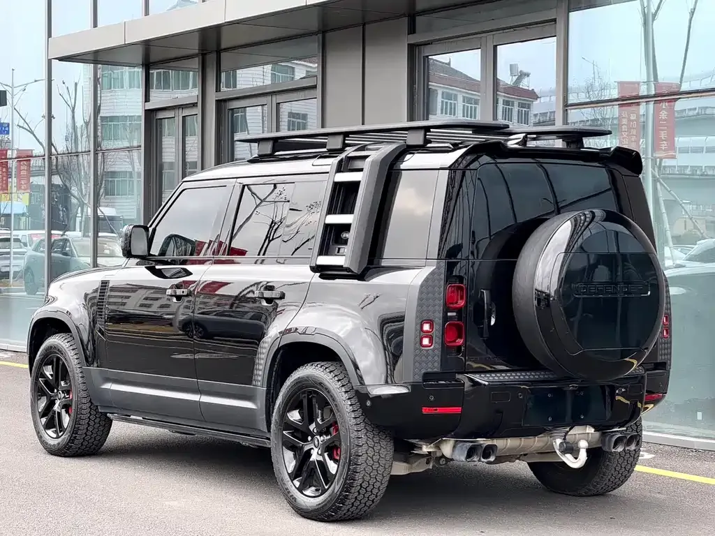 Land Rover Defender — фото 10