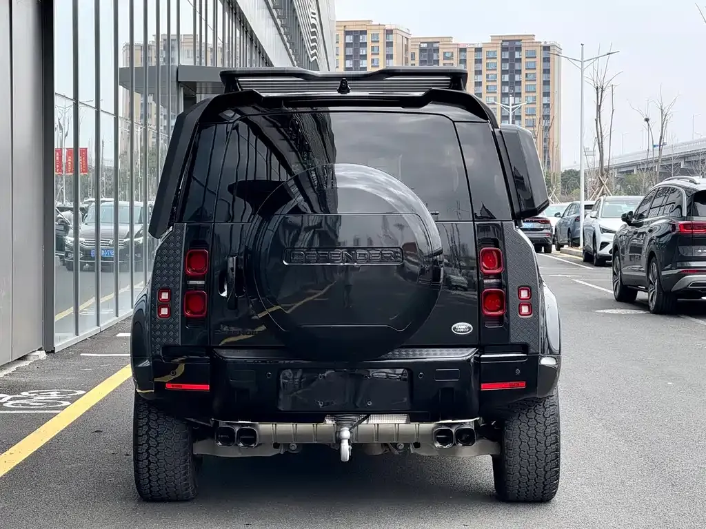 Land Rover Defender — фото 8