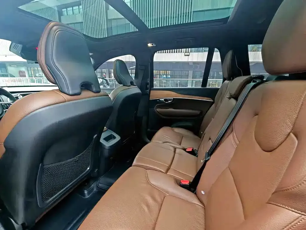 Volvo XC90 2022 из CN, фото 4