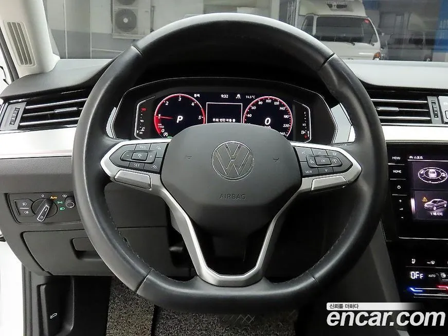 Volkswagen Passat — фото 2