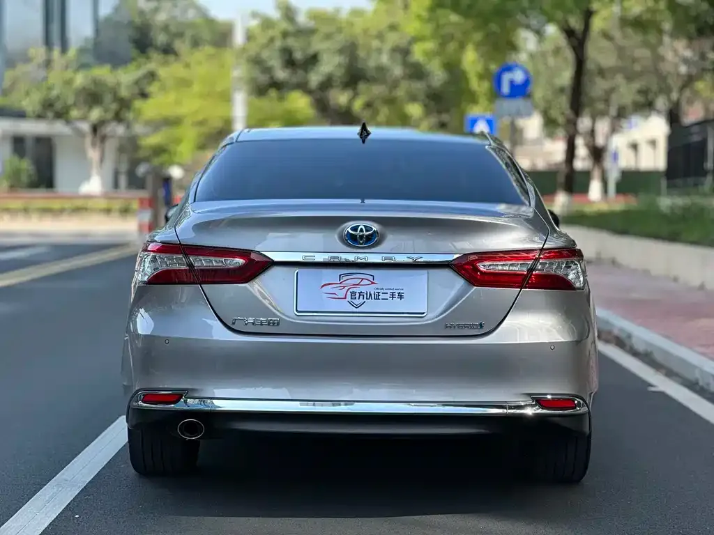 Toyota Camry 2023 из CN, фото 5