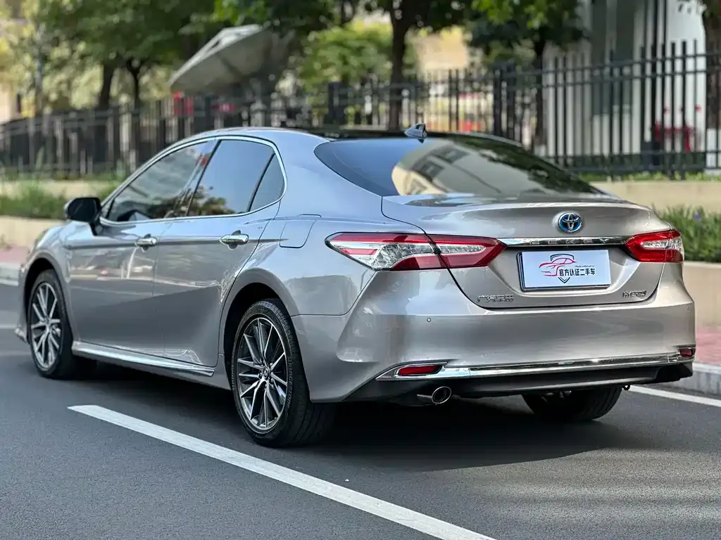Toyota Camry 2023 из CN, фото 9