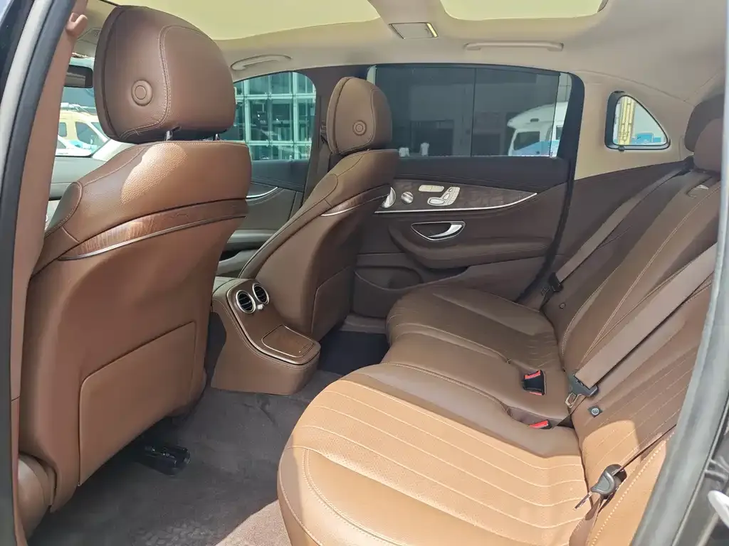 Mercedes-Benz E-Class 2021 из CN, фото 3